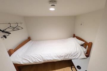 Photo 33