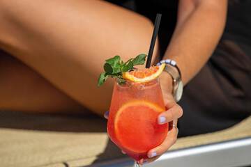 Poolside bar