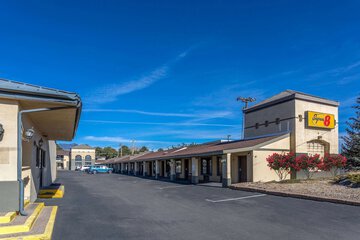 Hotel 3 of 30