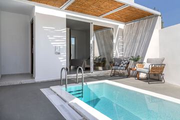 Private pool