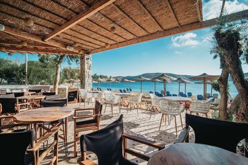 Beach bar