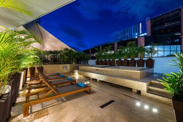 Sundeck