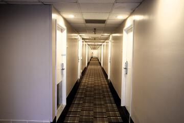 Ballroom/Hall 35 of 36
