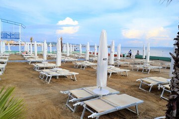 Beach bar