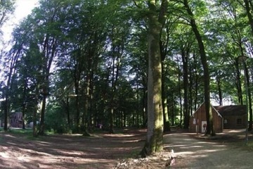 Ropes course (team building)