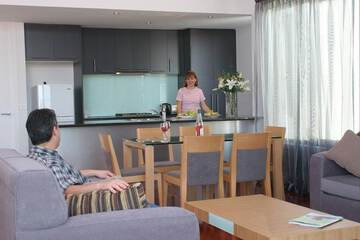 Lobby lounge