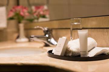 Bathroom amenities