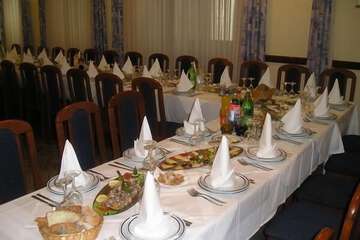 Banquet hall