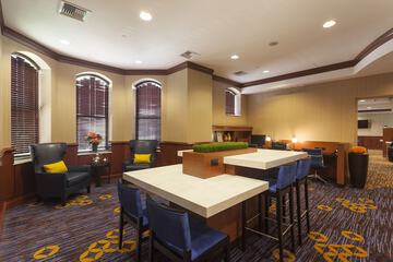 Business Center 39 of 43