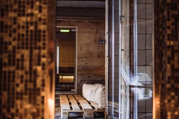Steam room