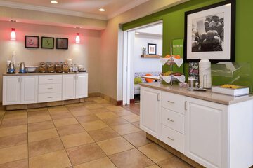 Breakfast/Coffee Service 55 of 68