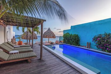 Private pool