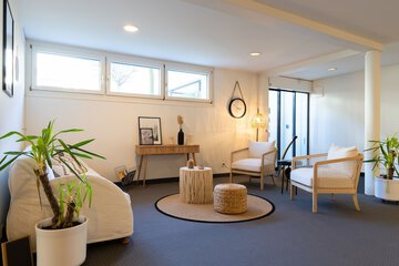 Lobby sitting area
