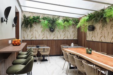 Breakfast area