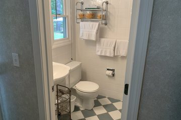 Bathroom shower