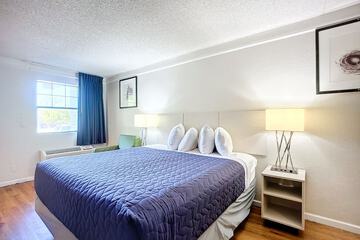 SoHo Inn & Suites Jacksonville North