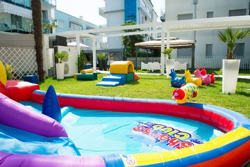 Children's play area - outdoor