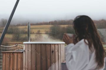 Private spa tub