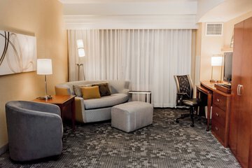 Room 32 of 48