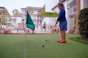 Mini-golf
