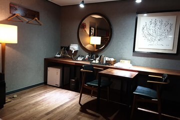 Room amenity