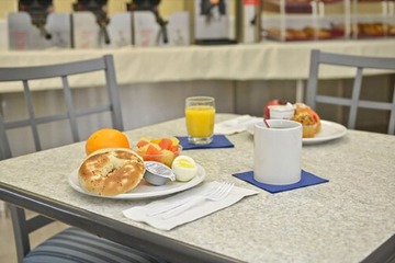 Breakfast/Coffee Service 38 of 55