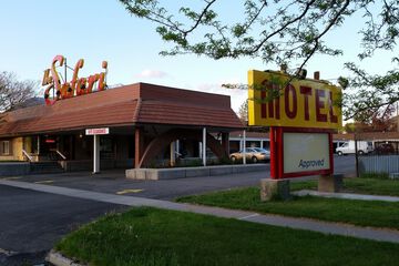 Safari Motel