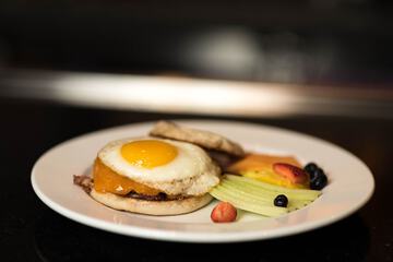 Breakfast/Coffee Service 32 of 37