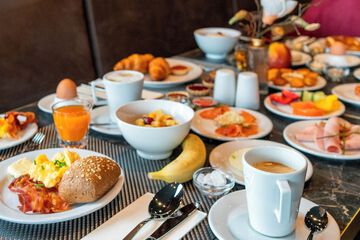 Breakfast meal