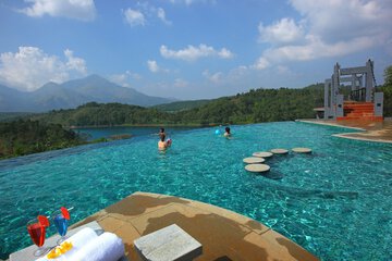 Infinity pool