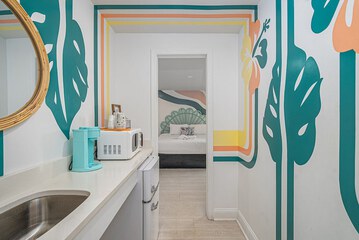 Private kitchenette