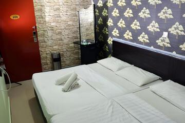 Photo 28