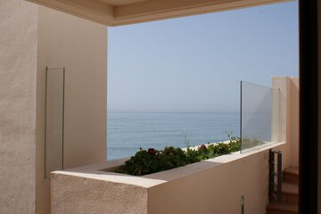 Beach/ocean view