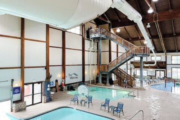 Indoor/outdoor pool