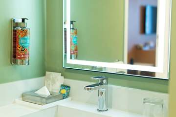 Bathroom amenities