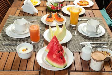 Breakfast buffet