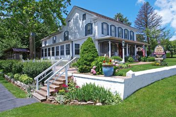1825 Inn Bed & Breakfast