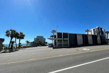 The Oceanfront Viking Motel