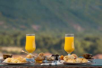 Breakfast meal