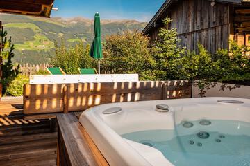 Private spa tub