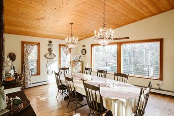 Breakfast/Coffee Service 31 of 43