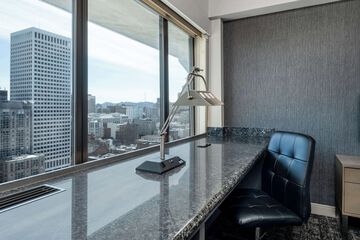 Room 53 of 103