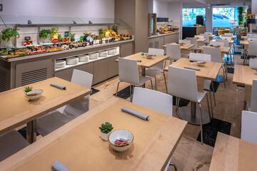 Breakfast buffet