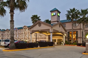Holiday Inn Express Hotel & Suites Lake Charles by IHG