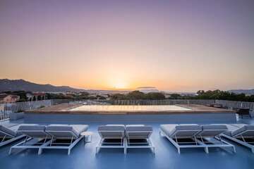 Rooftop pool