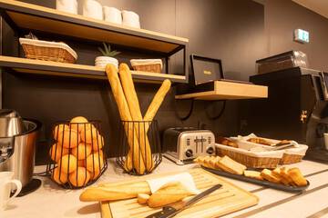 Breakfast area