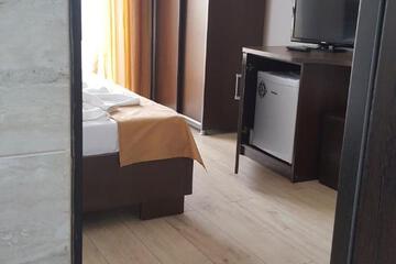 Photo 42