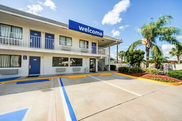 Motel 6 Lakeland FL