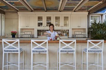 Poolside bar