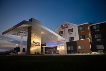 Front of property - evening/night